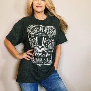 Guns & Roses Appetite for Destruction Shirt Women's MED, Black & White Graphic